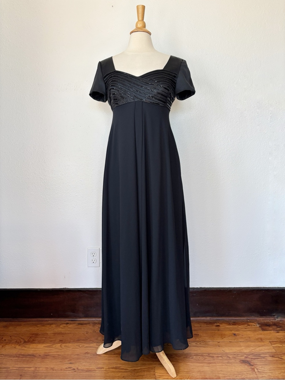 Vintage 90s Liz Claiborne Night Solid Black Satin Beaded Full Length Dr…